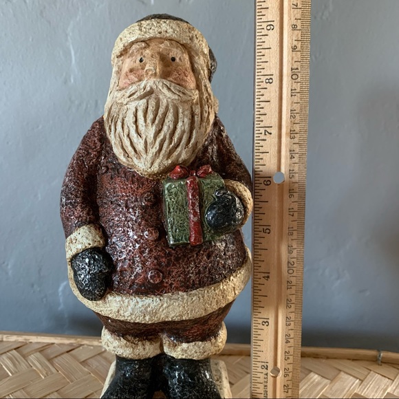 🎄SALE 🎄Holding a Present - Picture 4 of 8